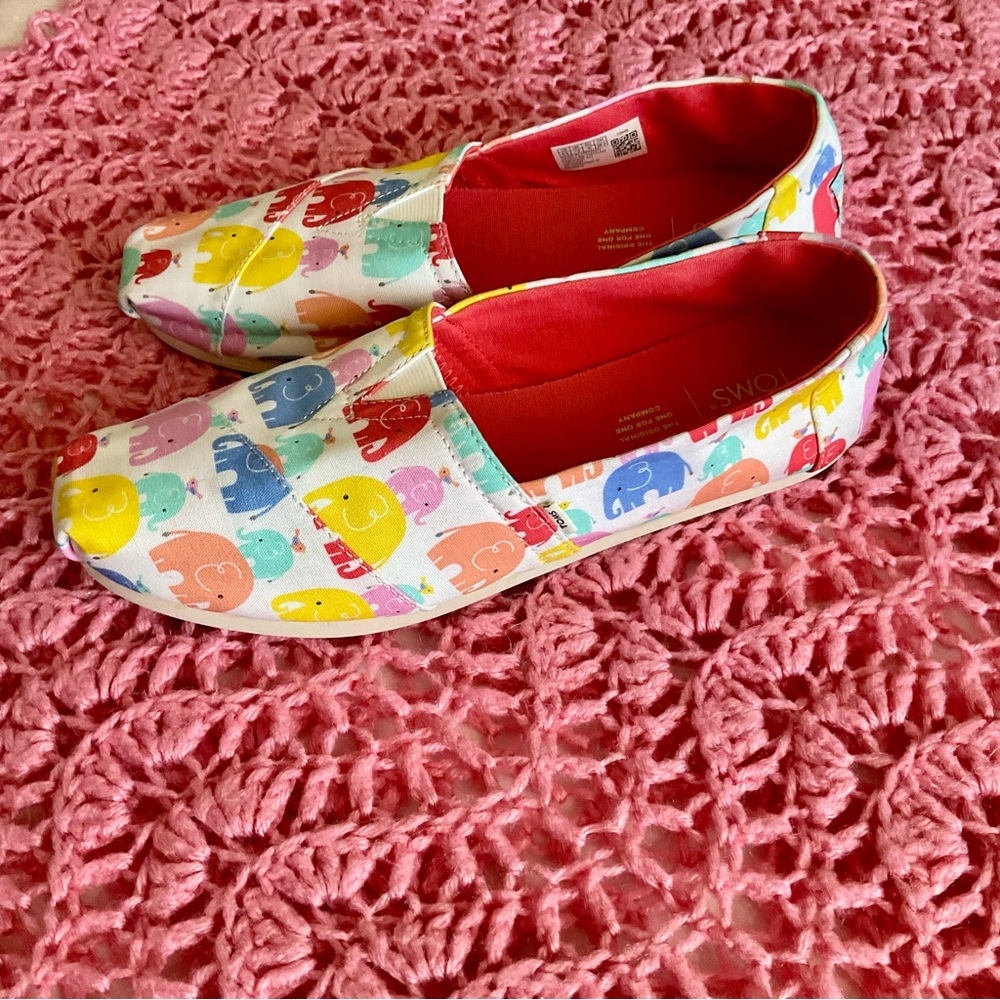 Tom’s Colorful Elephant Print Shoes alpargata brand new - Picture 3 of 8